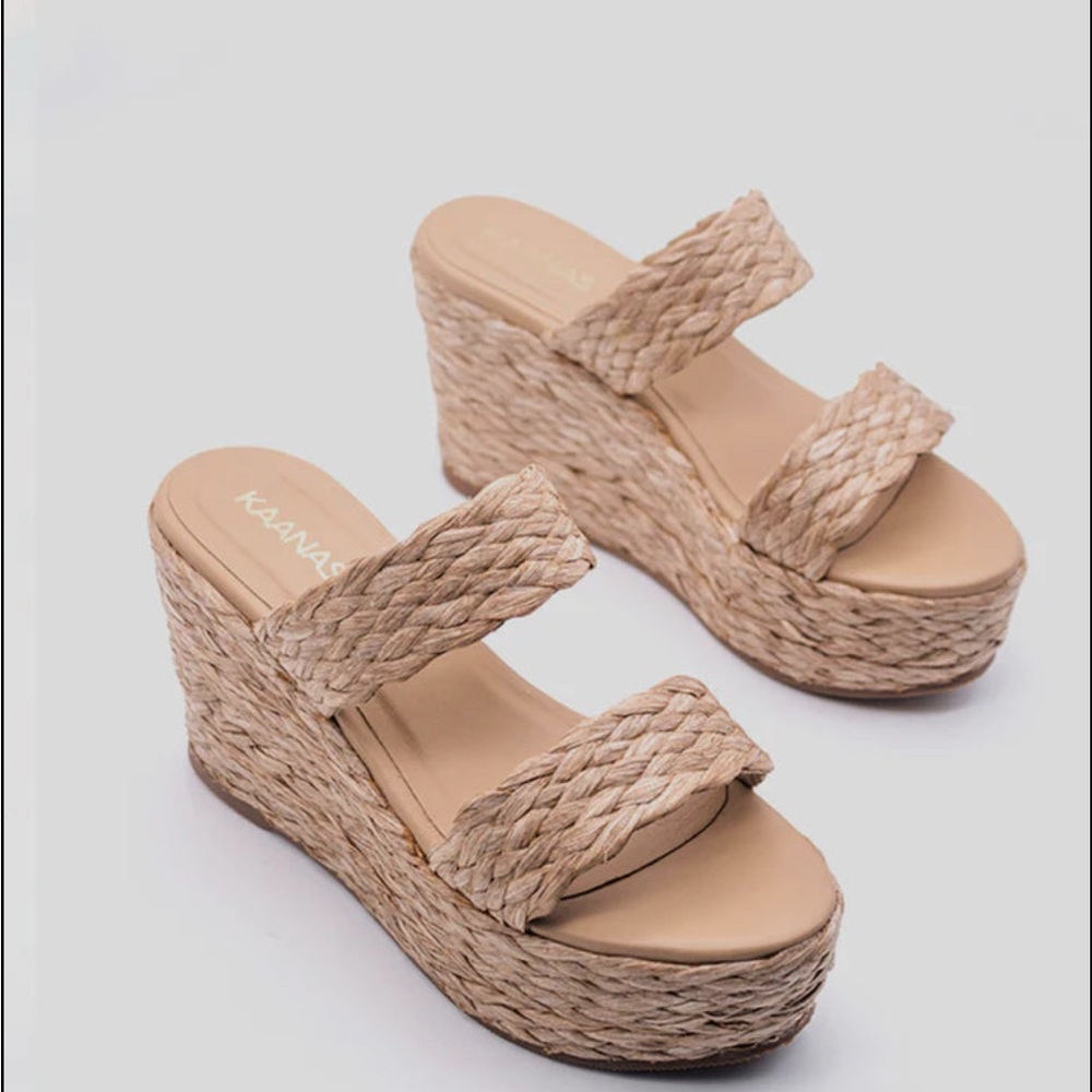NWT Kaanas Tenerife Cinnamon Platform Sandals